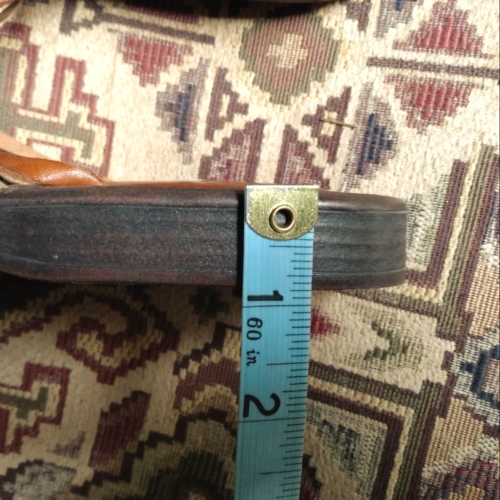 NC CLUB Strappy LeatherThong Sandals - Picture 7 of 7